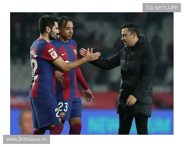 哈维辞职引发巴萨内部危机:战术打法落后让豪门陷入“伪争冠”困境,转会乱局撕裂球队结构。 哈维辞职引发巴萨内部危机:战术打法落后让豪门陷入“伪争冠”困境,转会乱局撕裂球队结构。