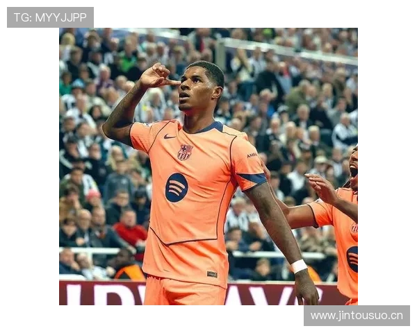 巴萨结构性短板持续影响赛场控制力,整体表现面临挑战 巴萨结构性短板持续影响赛场控制力,整体表现面临挑战