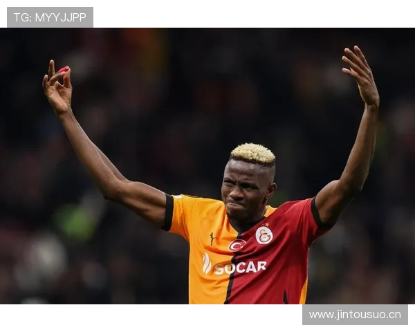 博尼法斯与奥斯梅恩：尼日利亚中锋的生涯路径对比