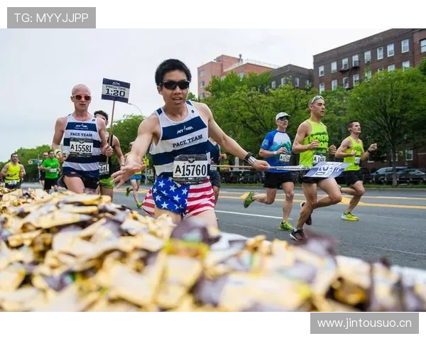 丁霞家的冰箱里居然塞满了能量胶，连饮料都喝电解质水
