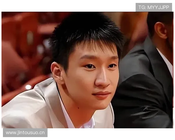 孙悦出门那阵势，手里那只包像拎着存折，旁边人都愣住了